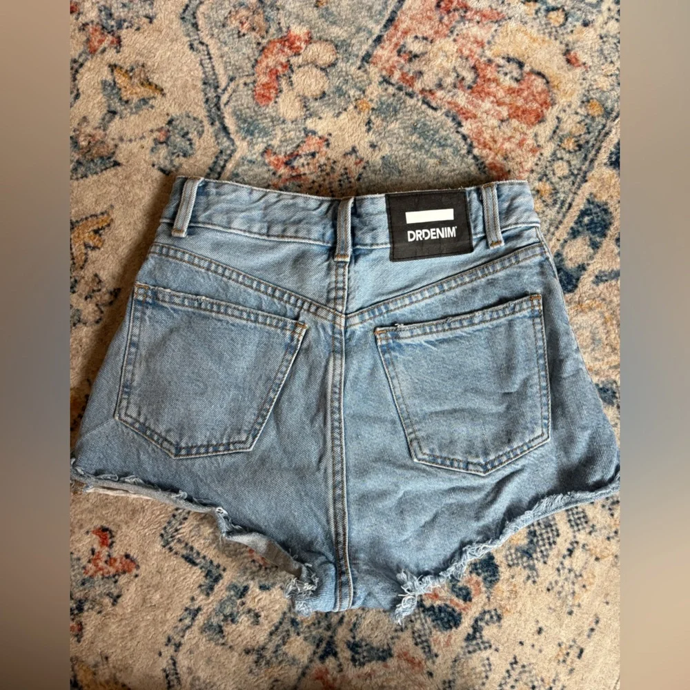 Dr.Denim Skye distressed shorts - Picture 4 of 5